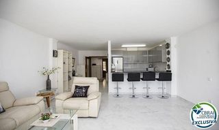 Piso en venta en Empuriabrava en Castelló d´Empúries