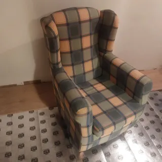 Butaca orejera tela cuadros