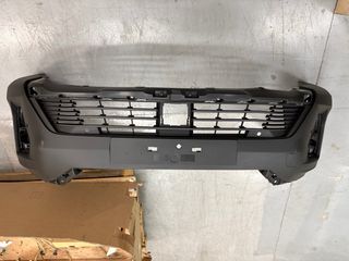 Paragolpes delantero Nissan Townstar