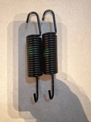 2 Resortes de Extensión Negros