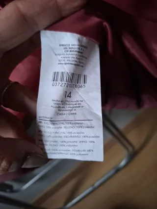 Abrigo rosa acolchado con capucha