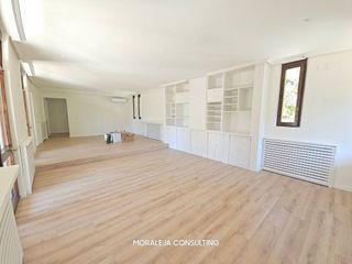 Chalet en alquiler en Piovera - Conde Orgaz en Madrid