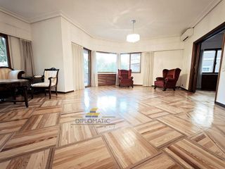 Piso en alquiler en Jerónimos en Madrid