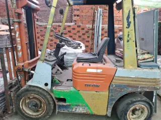 Carretilla elevadora TIFON