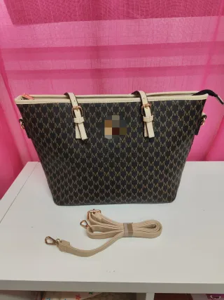 Bolso de mano y hombro con monograma