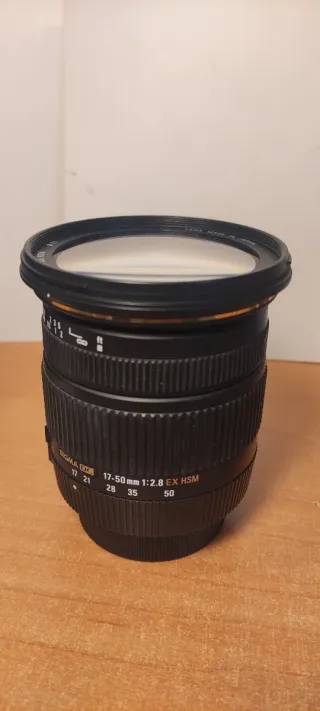 Objetivo Sigma 17-50mm f2.8 EX DC OS HSM