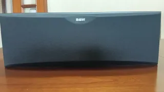 Altavoz Central B&W Negro y Dorado