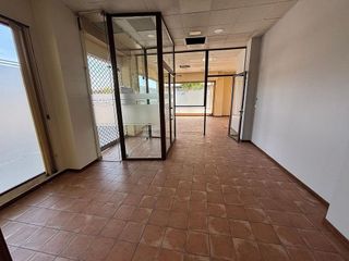 Local comercial en venta en Úbeda