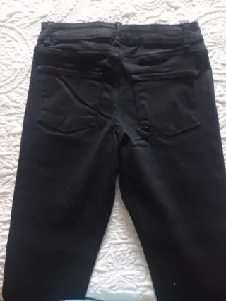 Pantalón negro Talla 38