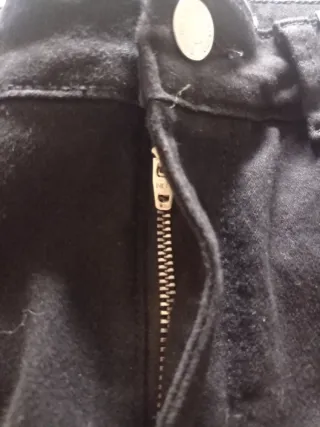 Pantalón negro Talla 38