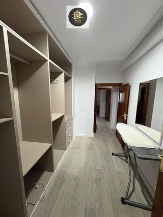 Piso en alquiler en Peñamefecit - Avda Barcelona en Jaén