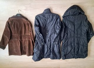 Lote 3 cazadoras. 1 de ante T. 50 y 2 anoraks T.44