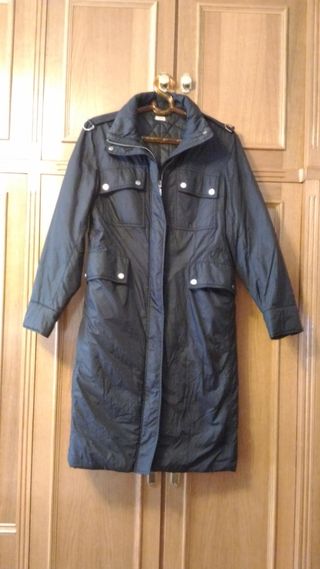 Lote 3 cazadoras. 1 de ante T. 50 y 2 anoraks T.44