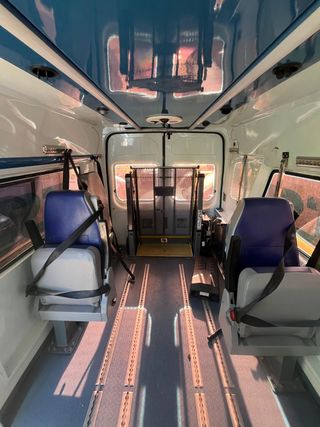 Ford Transit 2.2 L2H1 - 2012