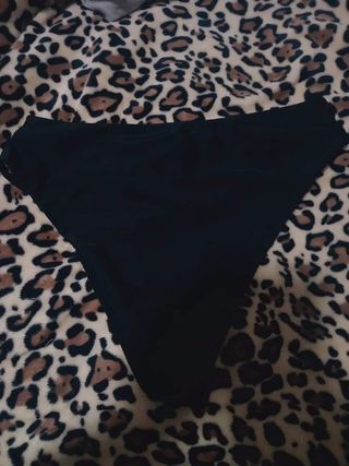 Parte inferior bikini Talla M con detalle M