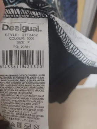 Camiseta Desigual Estampada Manga Larga