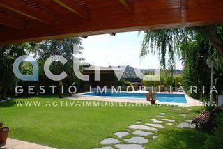 Chalet en alquiler en Sant Just Desvern