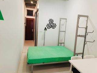 Estudio en alquiler en Sants-Badal en Barcelona