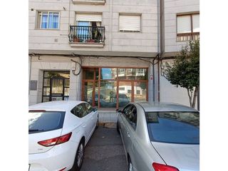 Local comercial en alquiler en Lalín