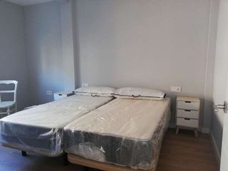 Piso en alquiler en Ciudad Jardín - Tagarete - El Zapillo en Almería