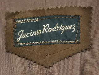 Abrigo Largo Ante Marrón Botones Peletería