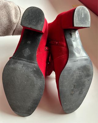 Botines rojos con flecos Talla 38