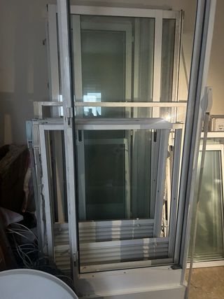 Ventanas correderas blancas semi nuevas, s