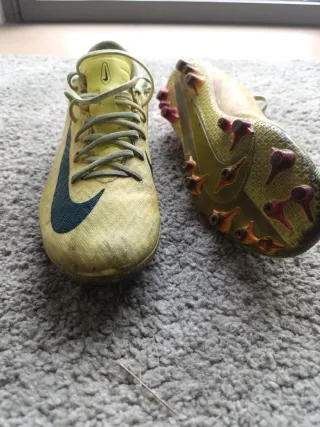 Botas de fútbol Nike Air Zoom niño T39