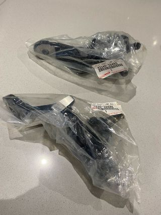 Rotula Toyota Land Cruiser J90 (43340-39465)