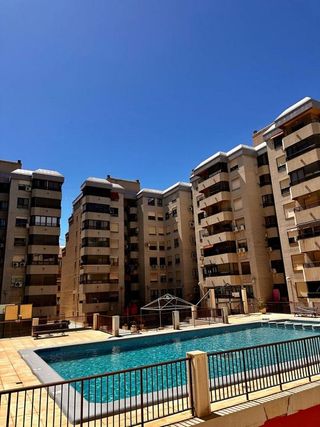 Piso en alquiler en Ensanche - Diputación en Alicante