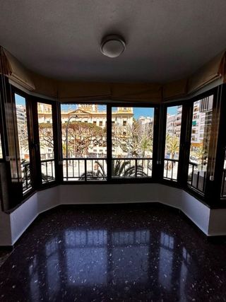 Piso en alquiler en Ensanche - Diputación en Alicante