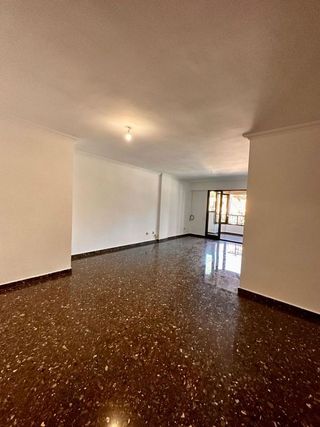 Piso en alquiler en Ensanche - Diputación en Alicante