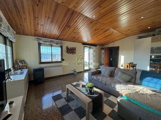 Chalet en venta en Torrelles de Llobregat