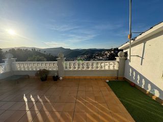 Chalet en venta en Torrelles de Llobregat