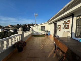 Chalet en venta en Torrelles de Llobregat