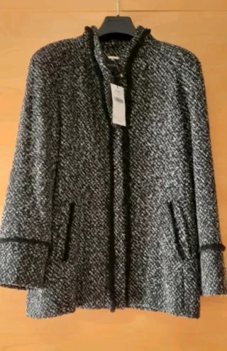 Chaqueta mujer gris y negra