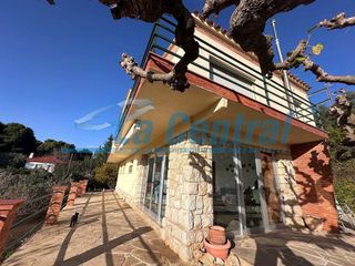 Chalet en venta en Urbanizaciones en Tortosa