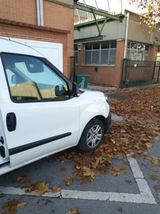 Transporte, portes con conductor. Local e interpro