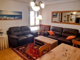 Piso en alquiler en Centro en Gijón