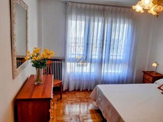 Piso en alquiler en Centro en Gijón