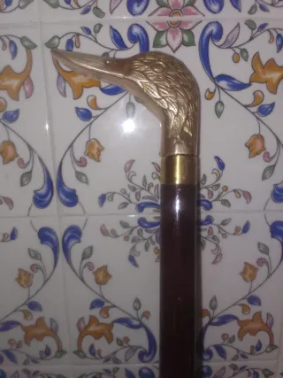 Bastón antiguo con empuñadura de pato