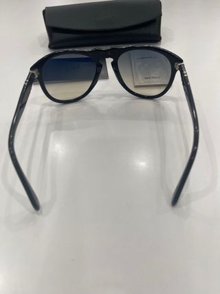 Occhiali Persol neri e marroni