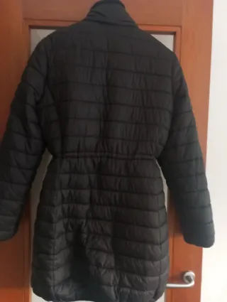 Abrigo acolchado mujer negro