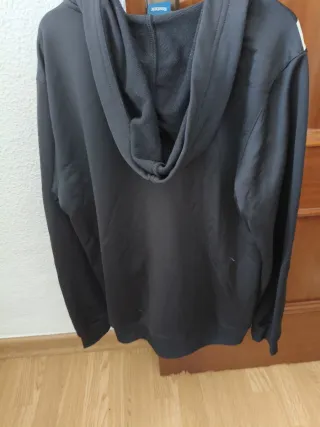 Sudadera Reebok niño negra y roja talla 14