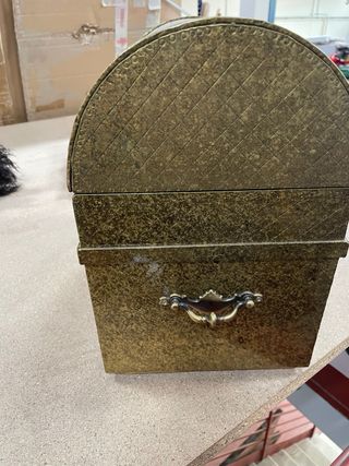 Arca de latón estilo joyero 37 x 29 x 20