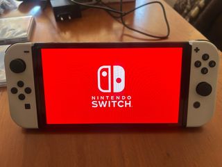 Nintendo Switch OLED + Accesorios + Juegos