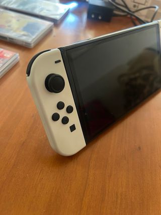 Nintendo Switch OLED + Accesorios + Juegos