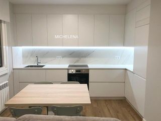 Piso en alquiler en Zona de Plaza de Barcelos en Pontevedra