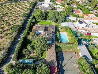 Chalet en venta en Valencina de la Concepción