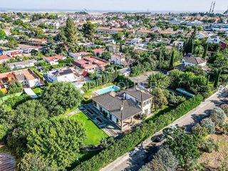 Chalet en venta en Valencina de la Concepción